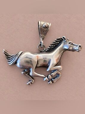 Vintage Native American Running Galloping Stallion Sterling Silver Horse Pendant